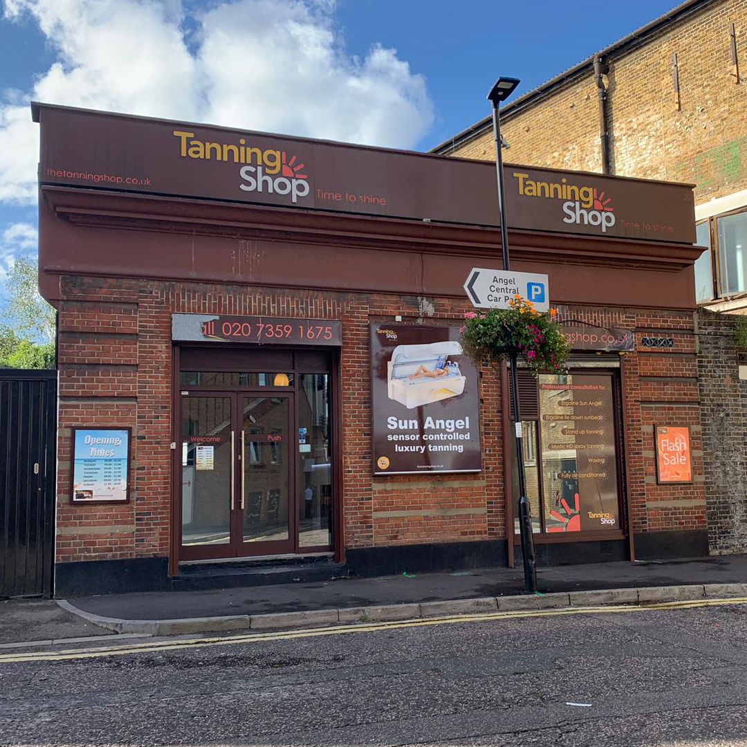Red Light Therapy In London - The Tanning Shop