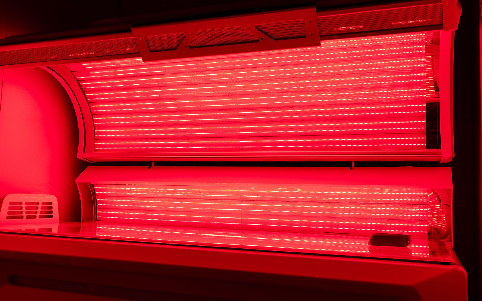 Red light therapy bed available at The Tanning Shop UK salons.
